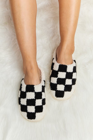 Checkered Plush Slide Slippers - ONLINE EXCLUSIVE